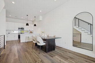 4640 Munger Ave, Unit 109 in Dallas, TX - Building Photo - Building Photo