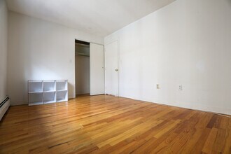 239 Kelton St, Unit 32 in Boston, MA - Building Photo - Building Photo