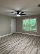 2470 Wyatt St in Pensacola, FL - Building Photo - Building Photo