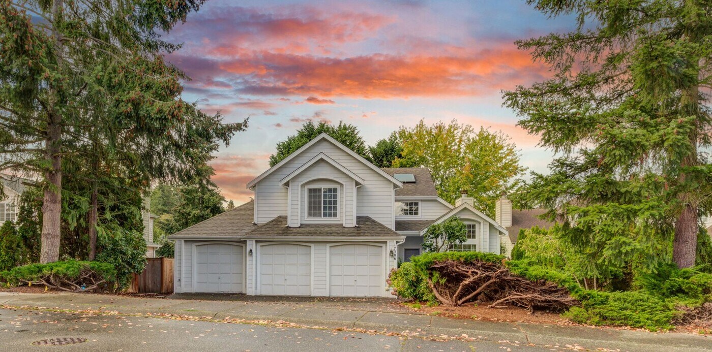 17506 53rd Pl W in Lynnwood, WA - Building Photo