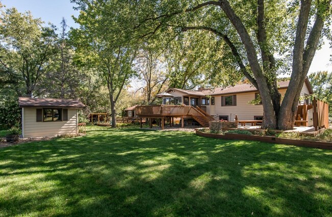 2217 Viking Dr NW in Rochester, MN - Building Photo - Building Photo