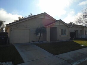 2378 Roualt St in Davis, CA - Building Photo - Building Photo