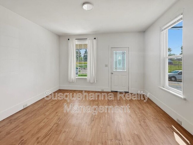 171 E Derry Rd in Hershey, PA - Foto de edificio - Building Photo