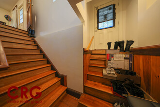 23 Indiana Ter, Unit 1 in Newton, MA - Building Photo - Building Photo
