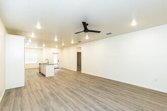 5549 Lehigh St in Lubbock, TX - Building Photo - Building Photo