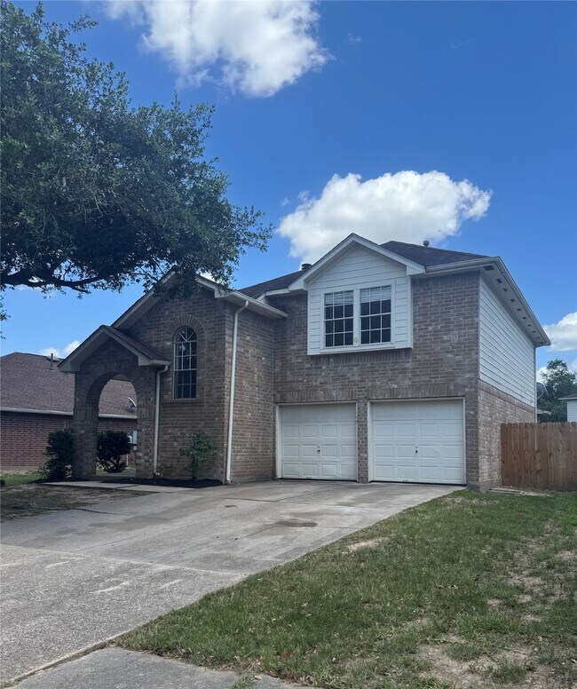 6810 Creek Village Dr in Katy, TX - Building Photo - Building Photo