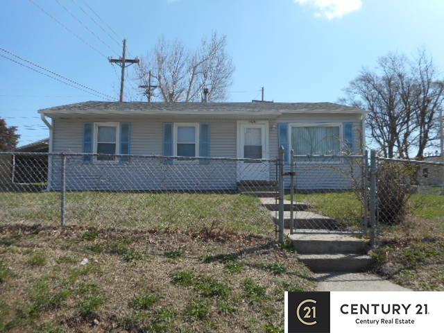 property at 7619 S 39th Ave