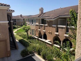 12671 Savannah Creek Dr in San Diego, CA - Building Photo