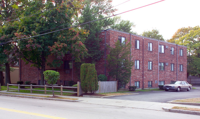 606-612 South St in Quincy, MA - Foto de edificio - Building Photo
