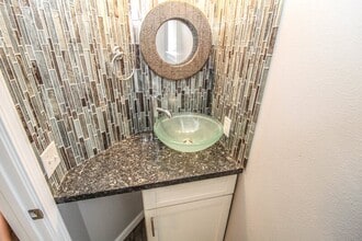 20901 Cypress Way in Lynnwood, WA - Building Photo - Building Photo