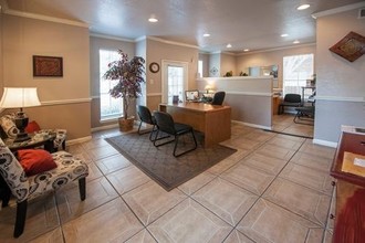 The Plaza at Hobby Airport in Houston, TX - Building Photo - Interior Photo