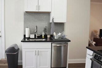 3829 N Greenview Ave, Unit 3819-1N in Chicago, IL - Building Photo - Building Photo