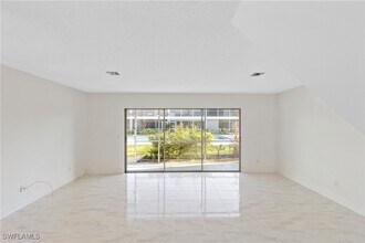 25500 Cockleshell Dr in Bonita Springs, FL - Building Photo - Building Photo