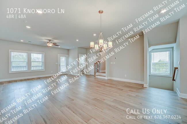 1071 Knoxboro Ln in Woodstock, GA - Building Photo - Building Photo
