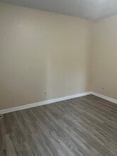 2419 Benton St, Unit 2419 Apt A in Granite City, IL - Building Photo - Building Photo