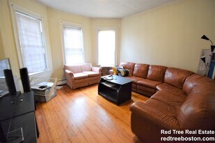 55 Calumet St, Unit 1 in Boston, MA - Building Photo