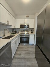 548 Broad Ave S in Naples, FL - Building Photo - Building Photo