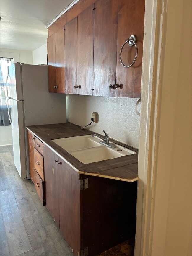 property at 1312 Hansen Ave