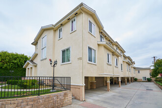 772 W Huntington Dr in Arcadia, CA - Building Photo - Building Photo