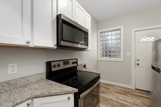 7627 Poe Ave in Detroit, MI - Building Photo - Building Photo