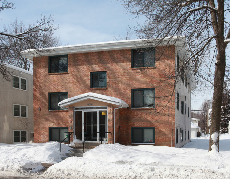 Mel's Place Apartments in Minneapolis, MN - Building Photo