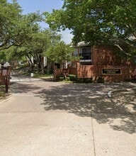 18333 Roehampton Dr in Dallas, TX - Building Photo - Building Photo