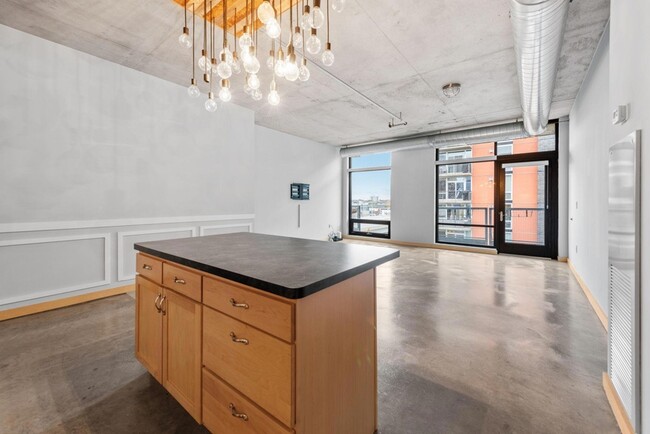 720 N 4th St, Unit 2070 in Minneapolis, MN - Building Photo - Building Photo