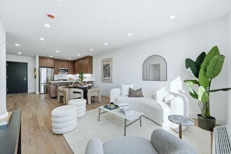 8404 4th Ave in North Bergen, NJ - Building Photo - Building Photo