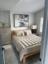 6704 N 11th St in Tampa, FL - Foto de edificio - Building Photo