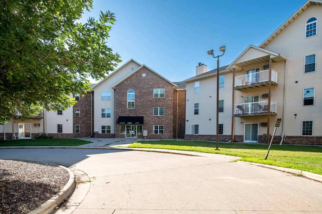 Bluemont Village Apartments in Fargo, ND - Foto de edificio