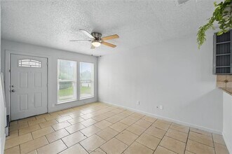 4951 Miller Ave in Fort Worth, TX - Building Photo - Building Photo