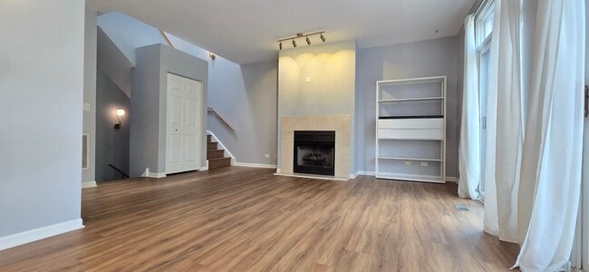 property at 1502 S Prairie Ave