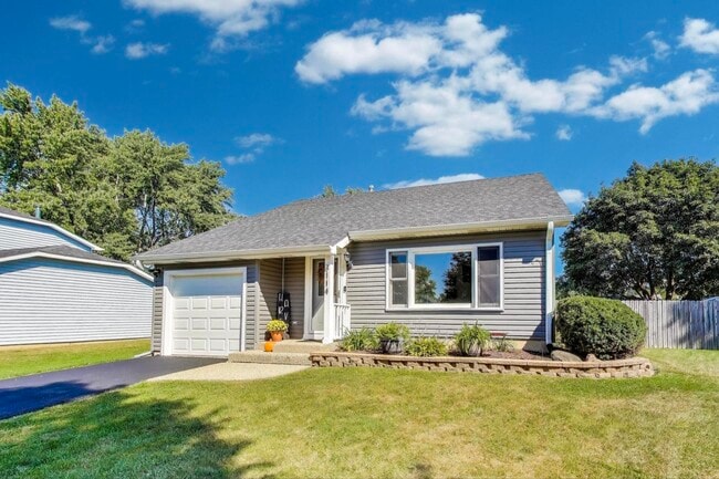 3114 Timber Hill Ln in Aurora, IL - Building Photo - Building Photo