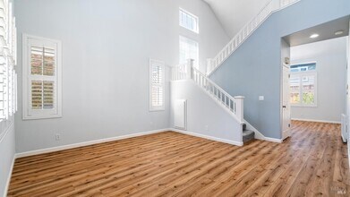 7351 15th Hole Dr in Windsor, CA - Building Photo - Building Photo