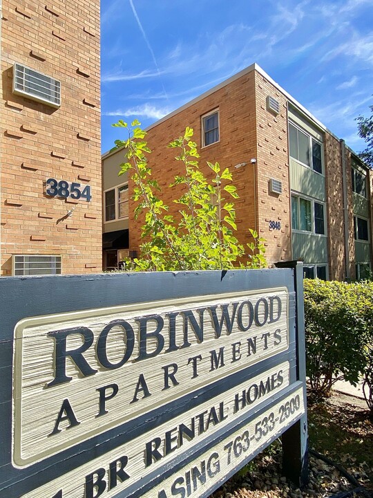 Robinwood Apartments in Minneapolis, MN - Foto de edificio