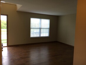 2216 Tramore, Unit 2216 in Troy, IL - Building Photo - Building Photo