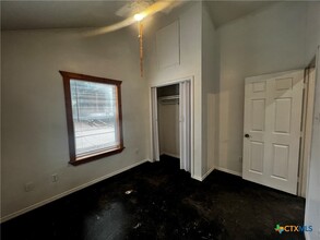 41170 FM3159 in Canyon Lake, TX - Foto de edificio - Building Photo