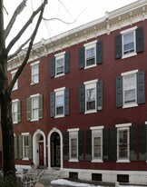 2034 Mt Vernon St in Philadelphia, PA - Building Photo