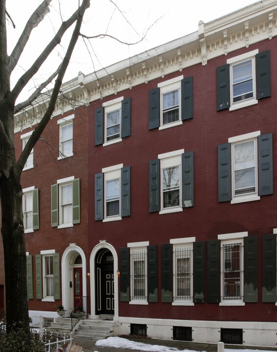 2034 Mt Vernon St in Philadelphia, PA - Foto de edificio