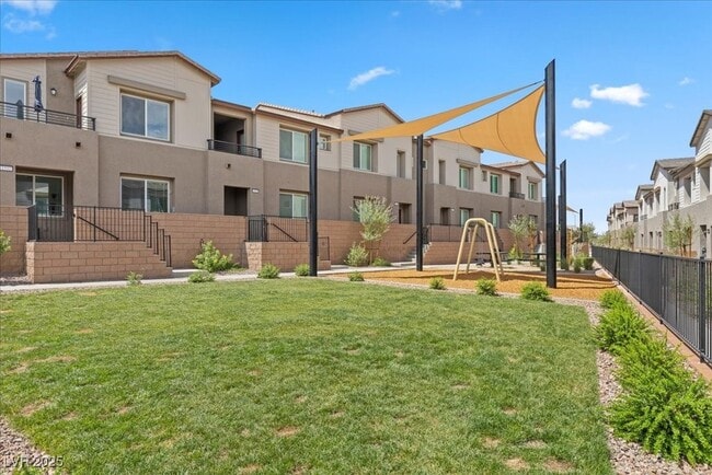 property at 1547 Maria Xing Ave