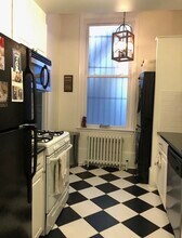 1624 Spruce St, Unit 1624 Spruce St APT 1R in Philadelphia, PA - Foto de edificio - Building Photo