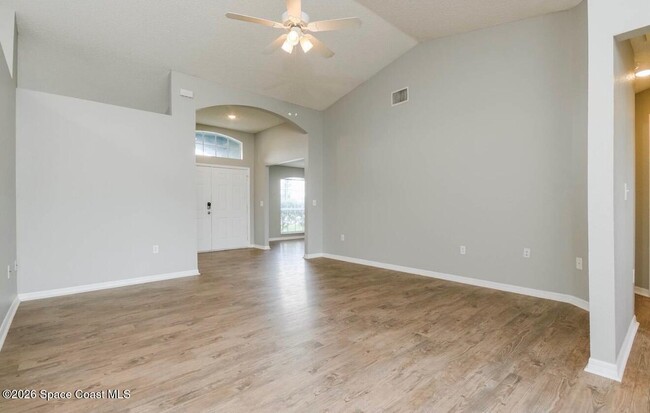 871 Degroodt Rd SW in Palm Bay, FL - Building Photo - Building Photo