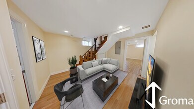 126 Calumet St, Unit 1 in Boston, MA - Foto de edificio - Building Photo