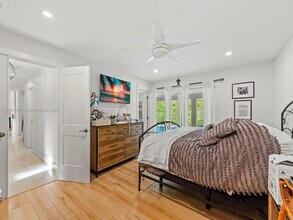 10921 SW 116th Ave in Miami, FL - Building Photo - Building Photo