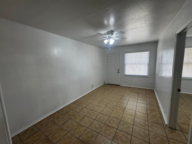 129 N Park Ave in Fresno, CA - Building Photo - Building Photo