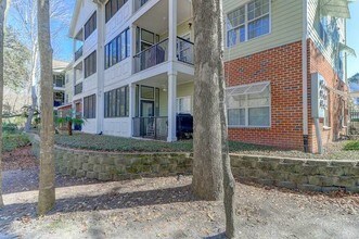 1025 Riverland Woods Pl-Unit -400 in Charleston, SC - Building Photo - Building Photo