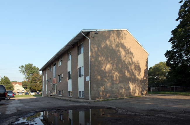 CityView Apartments in Akron, OH - Building Photo - Building Photo