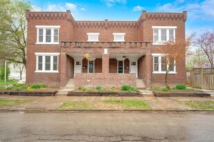 389-391-391 Berkeley Rd in Columbus, OH - Building Photo