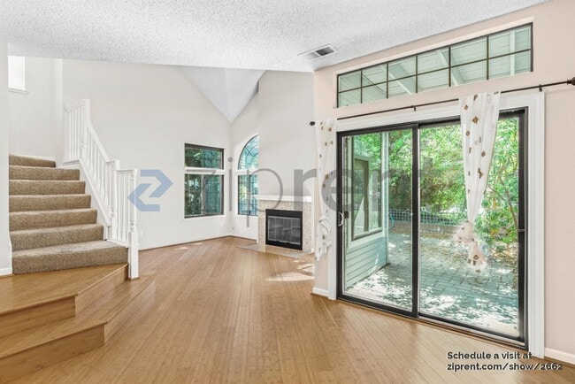 1011 Asbury Way in Mountain View, CA - Building Photo - Building Photo
