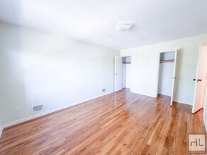 50-12-50-60 60th St in Queens, NY - Building Photo - Building Photo